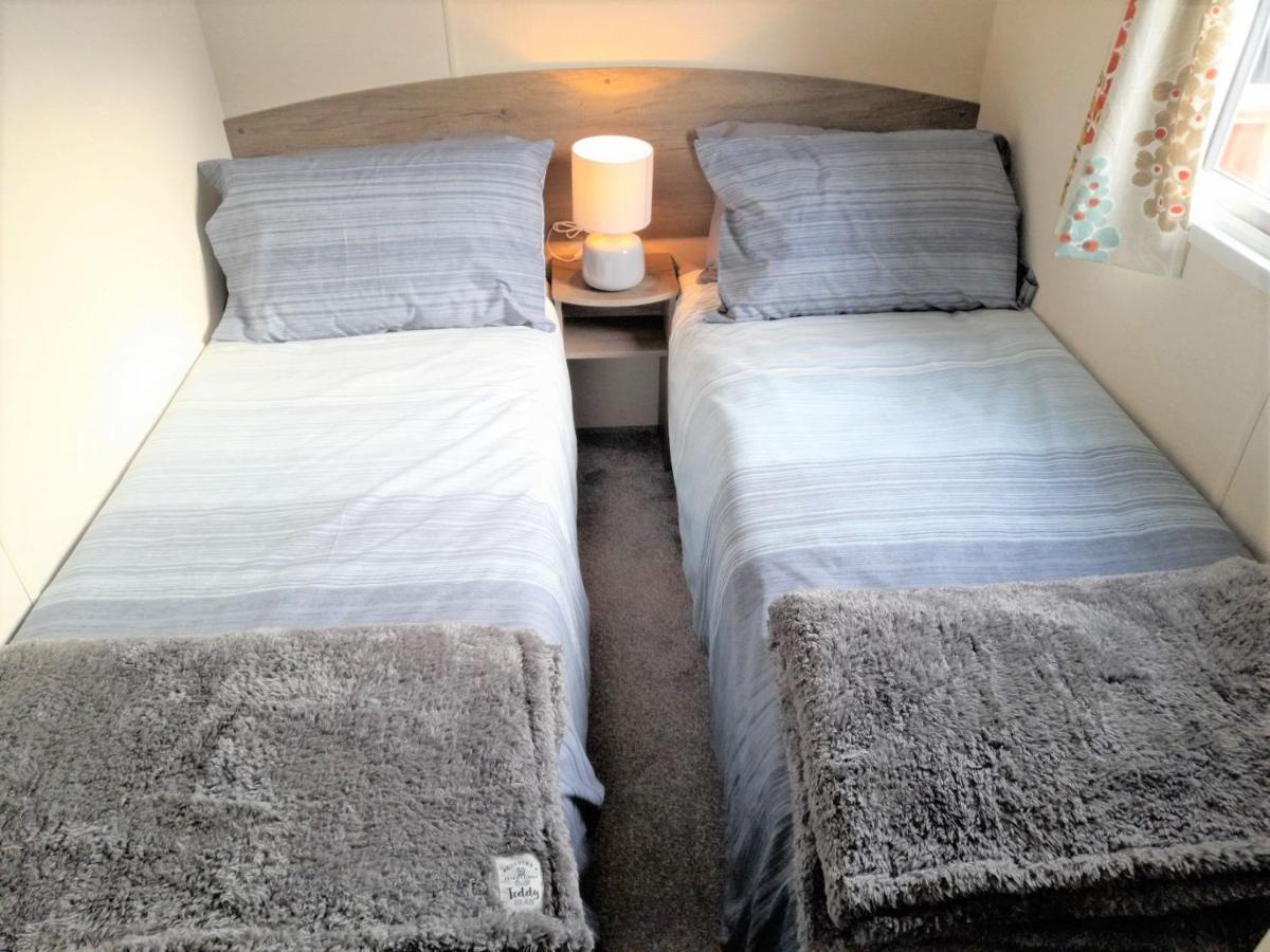 3 Bedroom Modern Caravan Sleeps Up To 8 Millom Ngoại thất bức ảnh